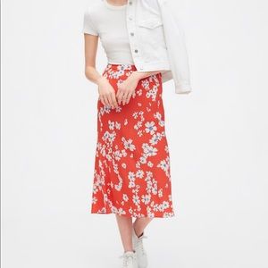 NWT Gap Floral Midi Skirt